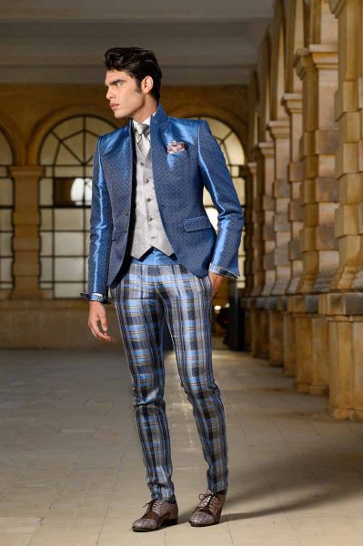 Glamorous luxury men’s suit in light blue 100% made in Italy by Cleofe Finati