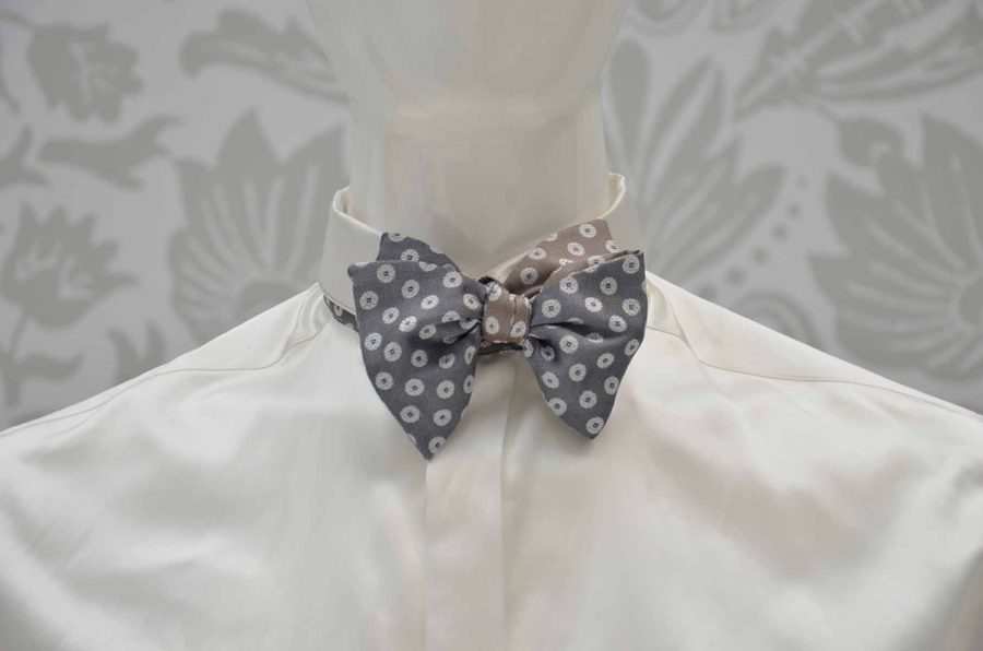 Sand and cream aviation blue double bow tie glamour suit white and sand 100% made in Italy by Cleofe Finati