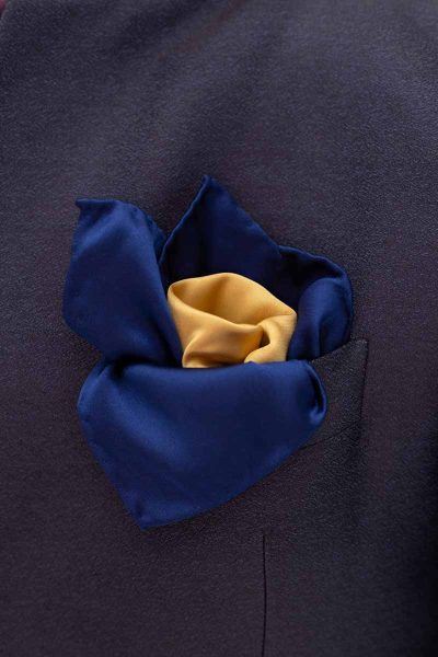 Doppio fazzoletto pochette oro blu abito da uomo glamour blu navy made in Italy 100% by Cleofe Finati