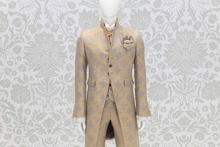 Doppio fazzoletto pochette oro sabbia abito da uomo glamour oro made in Italy 100% by Cleofe Finati
