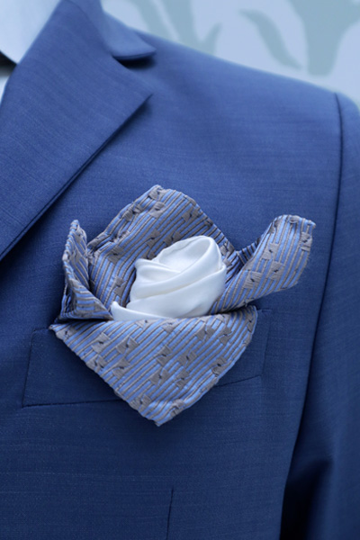 Doppio fazzoletto pochette abito da sposo azzurro made in Italy 100% by Cleofe Finati