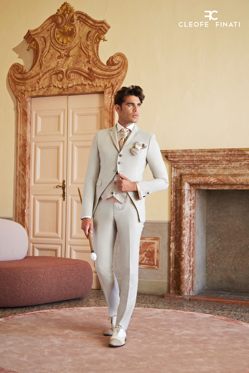 WHY CHOOSE A SPECIAL GROOM’S SUIT?